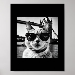 Britischer Urlaub und Katzensightseeing in London  Poster