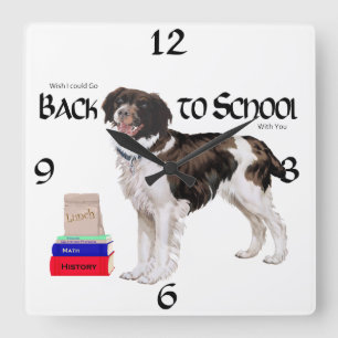 Brittany Back to School Quadratische Wanduhr