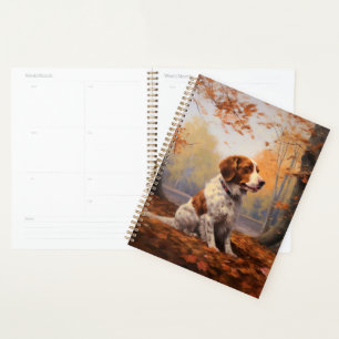 Brittany Spaniel im Herbstlaub Fall Inspiriert Planer