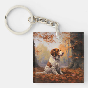 Brittany Spaniel im Herbstlaubfall inspiriert Schlüsselanhänger