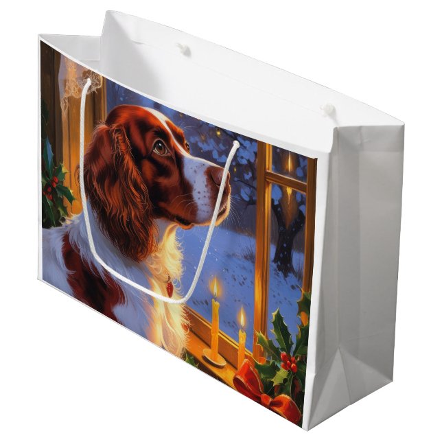 Brittany Spaniel mit Weihnachtsbeleuchtung Feierta Große Geschenktüte (Vorderseite Schrägansicht)