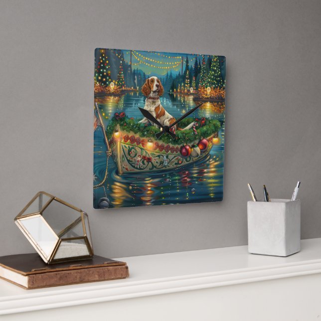 Brittany Spaniel Weihnachts Feierliche Reise Quadratische Wanduhr (Büro)