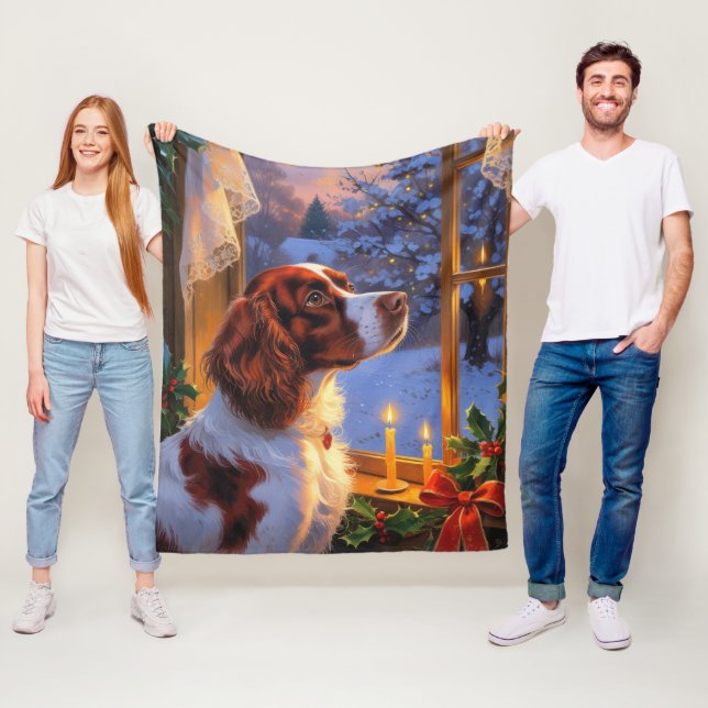 Brittany Spaniel with Christmas Lights Holiday  Fleecedecke (Beispiel)
