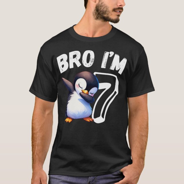 Bro I'm 7 Year Old Penguin 7th Birthday Kids Dabbi T-Shirt (Vorderseite)