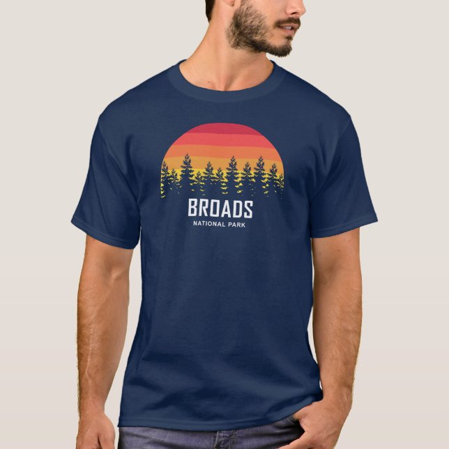 Broads National Park Rainbow Trees T-Shirt (Vorderseite)
