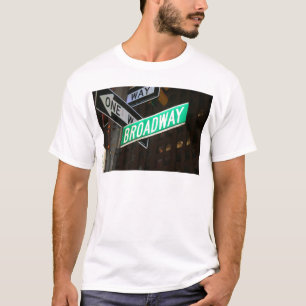 Broadway-Straßenschild T-Shirt