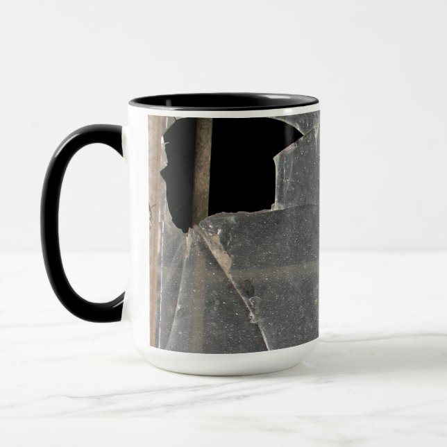 Broken-Fenster Tasse (Links)