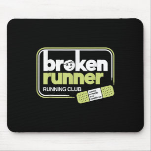 Broken Runner Running Club Rückschläge in C Mousepad