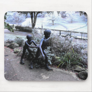 Bronze-Kinderstatue Skaten Mousepad