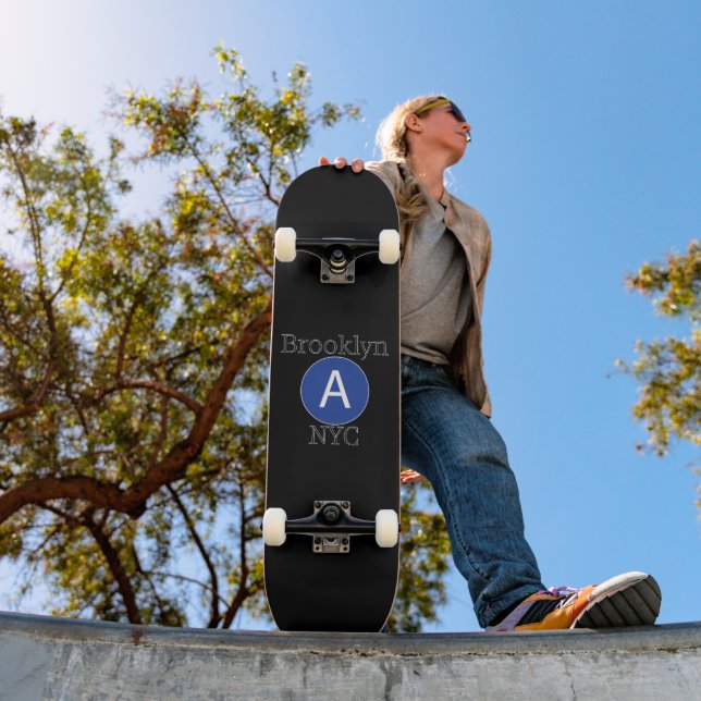 Brooklyn A Zug Skateboard (Außenbereich 1)