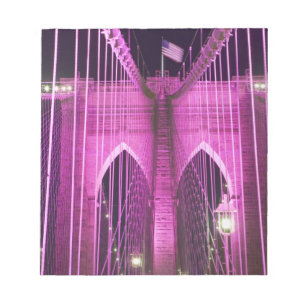 Brooklyn Bridge Lit Lila Notizblock
