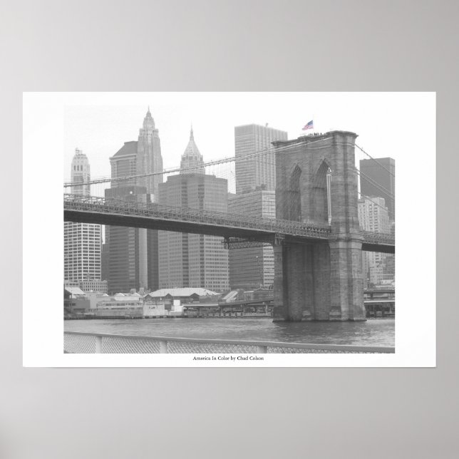Brooklyn Bridge New York, B&W farbige Flagge Poster (Vorne)
