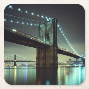 Brooklyn-Brücke an Nachtmanhattan-Brücke Rechteckiger Pappuntersetzer