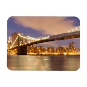 Brooklyn-Brücke und Manhattan nachts Magnet