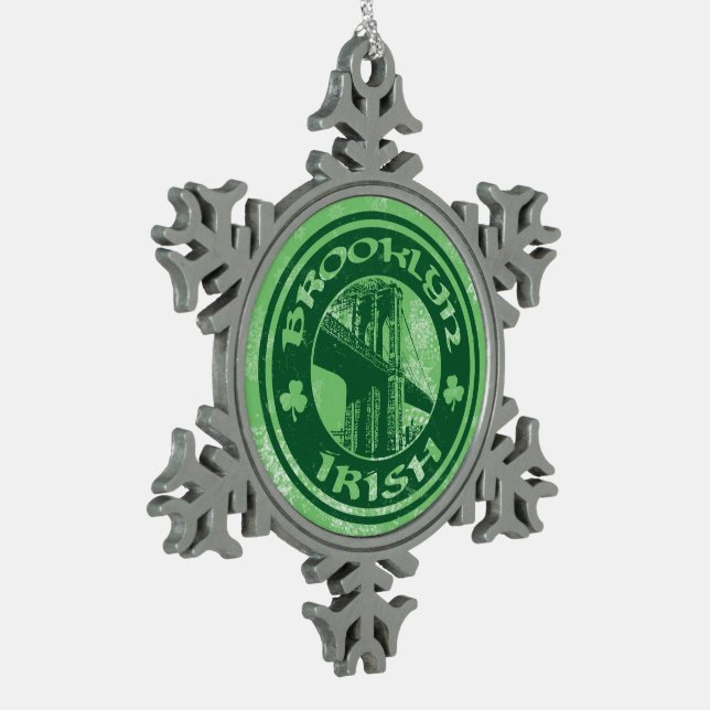 Brooklyn Irish American Christmas Tree Decoration Schneeflocken Zinn-Ornament (Links)