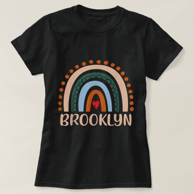 Brooklyn Name Personalisiert Funny Women Rainbow B T-Shirt (Design vorne)