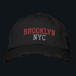BROOKLYN NYC Pink und Vintager Schwarz-Stil Bestickte Baseballkappe<br><div class="desc">BROOKLYN NYC Pink Stickerei auf Schwarz Not leidenden Vintagen Stil Baumwolle Hut. Die Stickerei kann an andere Farbeinstellungen angepasst werden,  indem Sie die Schaltfläche "Design bearbeiten" auswählen. Außerdem ist die Möglichkeit verfügbar,  die gewünschte Farbe auf der Hauptseite auszuwählen.</div>