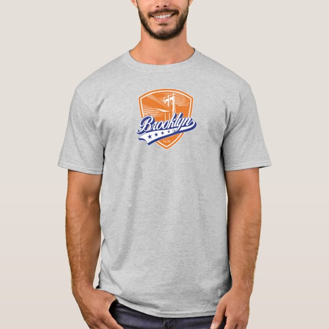 Brooklyn Shield mit Swoosh Design T-Shirt (Vorderseite)