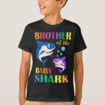 Brother Of The Baby Birthday Shark Brother Shark C T-Shirt<br><div class="desc">Hoffe,  dass es dir gefällt 48</div>