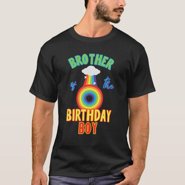 Brother Of The Birthday Boy Rainbow Theme Matching T-Shirt (Vorderseite)