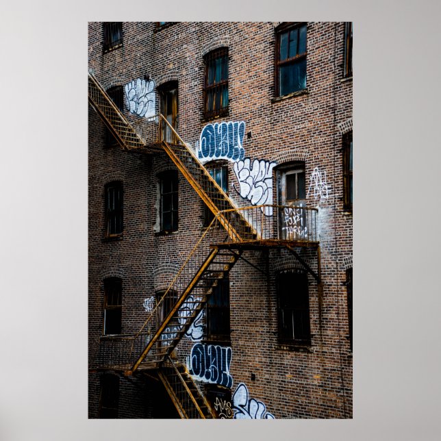 BROWBRICK-GEBÄUDE MIT GELBMETALLLADTER POSTER (Vorne)