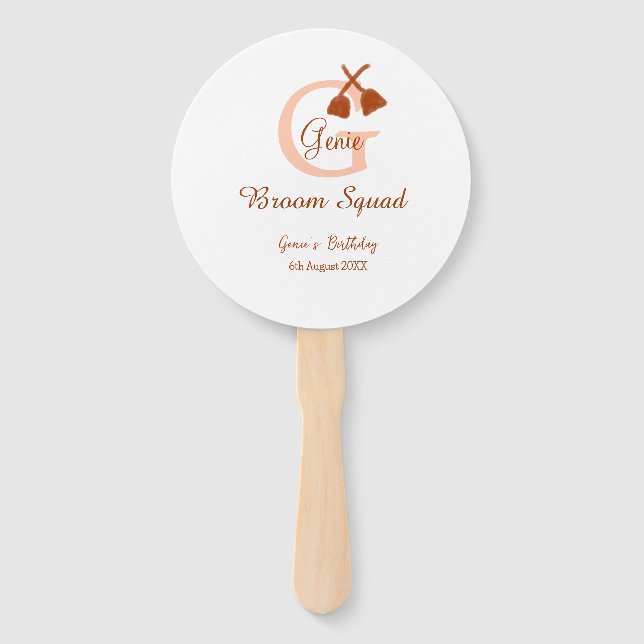 Brown broom Squad Geburtstagsname Pfirsichmonogram Fächer (Vorderseite)