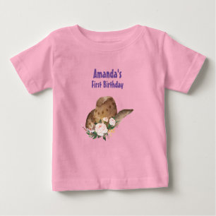 Brown Cowgirl Hut mit rosa Blume Geburtstag Baby T-shirt