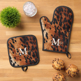 Brown Cowhid Monogramm Ofenhandschuh & Topflappen-Set