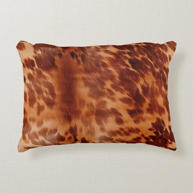 Brown Cowhide Animal Print Dekokissen (Vorderseite)
