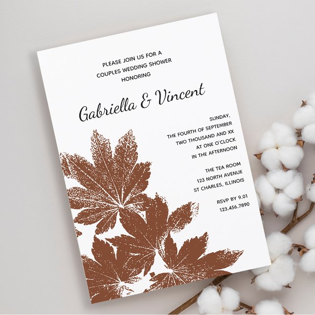 Brown Fall Leaf Briefmarke Paare Polterabend Einladung (Fall in Love with this woodland Autumn leaves wedding shower invitation.)