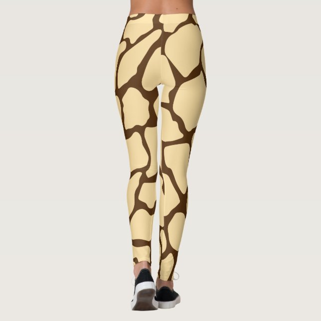 Brown Giraffe Pattern – Minimal Animal Print Leggings (Rückseite)