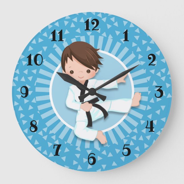 Brown Hair Karate Boy Judo Martial Arts Große Wanduhr (Vorderseite)