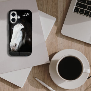 Brown Horse w Blue Eyes Monogram iPhone 16 Hülle