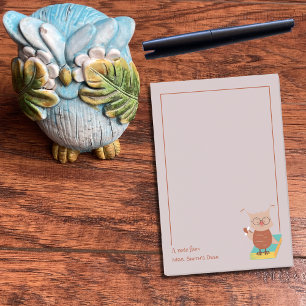 Brown Little Owl auf einem Buch Lehrernotizen Post-it Klebezettel