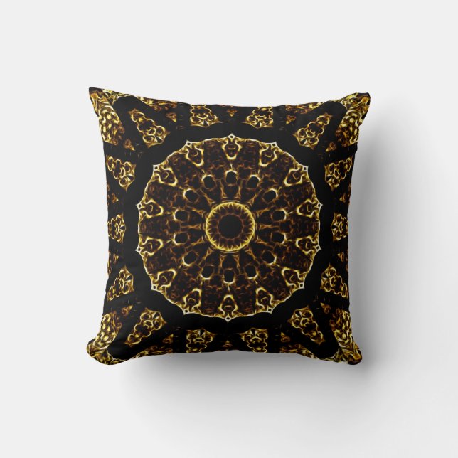 Brown Mandala Throw Pillow Kissen (Vorderseite)