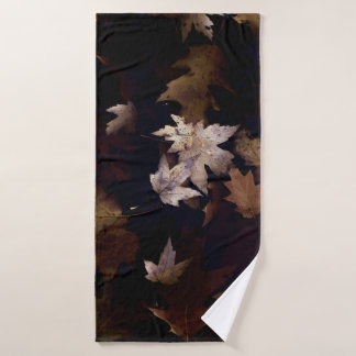 BROWN MAPLE-BLÄTTER BADEHANDTUCH