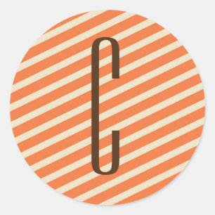 Brown monogram on Retro Orange Diagonal Stripes Runder Aufkleber