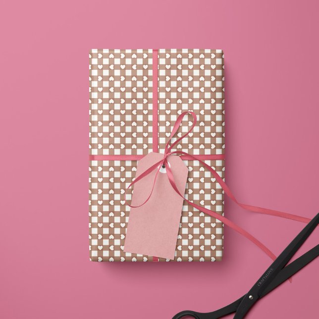Brown Preppy Gingham Hearts- Wrapping Paper Roll Geschenkpapier (Von Creator hochgeladen)