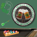 Brown Rustic Wood Cheers Beers Shenanigans Irish Dartscheibe<br><div class="desc">Beers und Shenanigans Bierstein Tasse mit 4-Blatt Kleeblatt Kleeblatt. Dieses Irish Beer Drinking Dart ist genau das Richtige für Ihren Anlass und macht das perfekte personalisierte Geschenk. Es eignet sich hervorragend für Hochzeiten im Abschluss, Partys, Wiedersehen und einfach nur für den Alltag. Unsere einfach zu bedienende Vorlage macht das Personalisieren...</div>