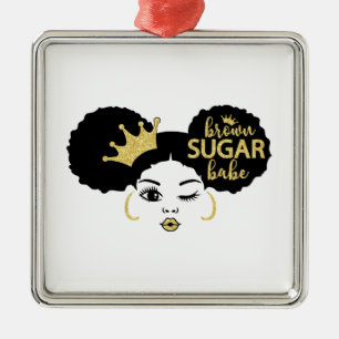 Brown Sugar Babe in Schwarz und Gold Ornament Aus Metall