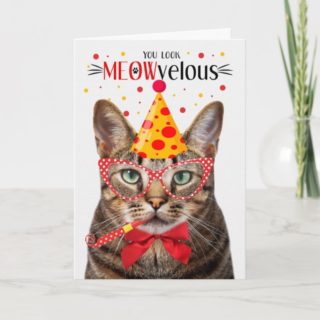 Brown Tabby Cat MEOWvelous Birthday Karte (Vorderseite)