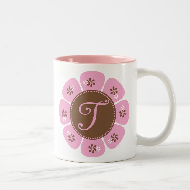 Brown und rosa Monogramm T Zweifarbige Tasse (Rechts)