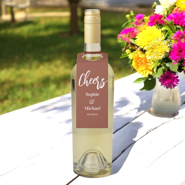 Brown Wedding Cheers Terracotta Flaschenanhänger (Von Creator hochgeladen)