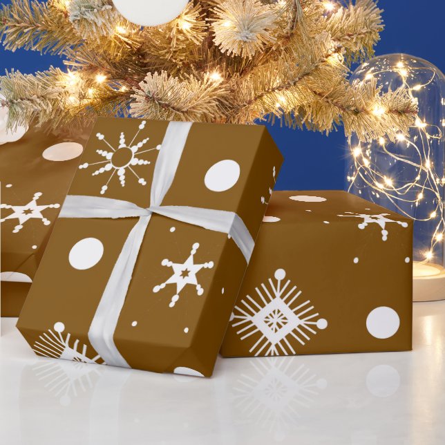 Brown White Snowflakes Pattern Geschenkpapier (Feiertage)