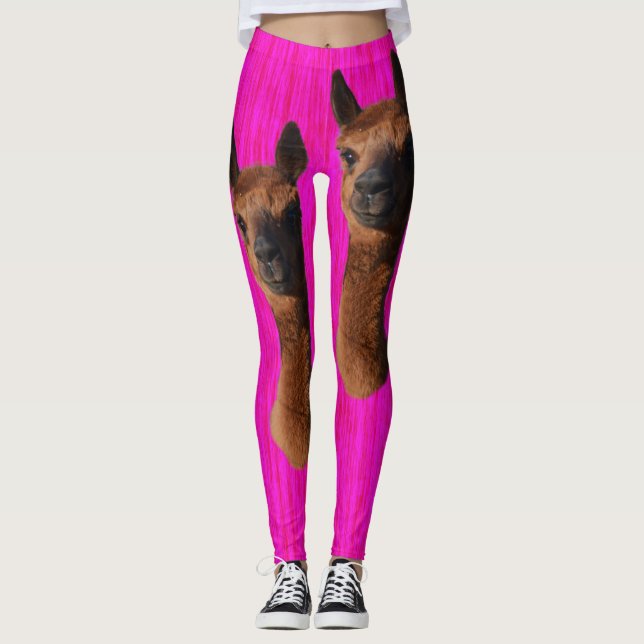 Brown Young Alpacas on Hot Pink, Leggings (Vorderseite)