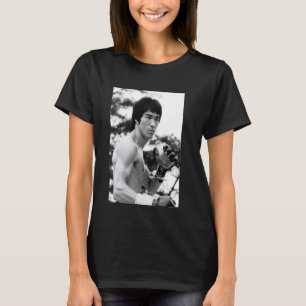 Bruce Lee on Guard Black & White Vintage Poster T-Shirt