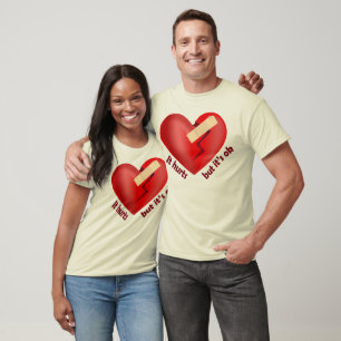 Brüchendes Herz geheilt mit Pflaster und Zitat zum T-Shirt