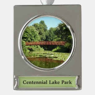 Brücke am Centennial Lake in Ellicott City Banner-Ornament Silber