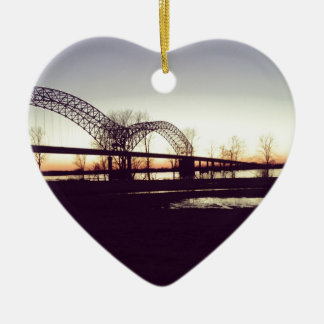 Brücke Keramik Ornament
