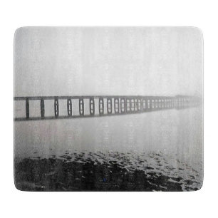 Brücke nach Nirgendwo Schneidebrett